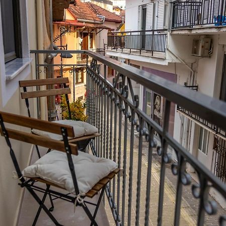 The Little Pigeon - Pink Apartment Ioannina Bagian luar foto