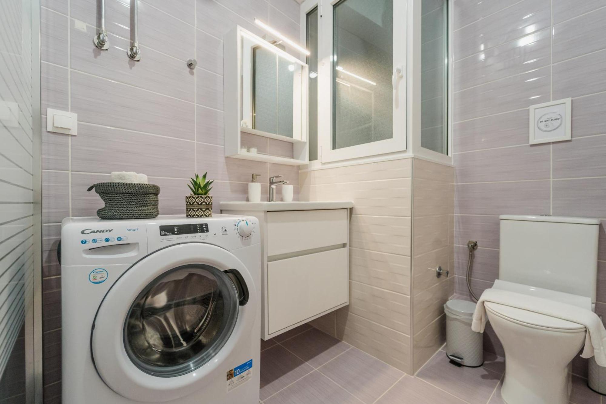 The Little Pigeon - Pink Apartment Ioannina Bagian luar foto